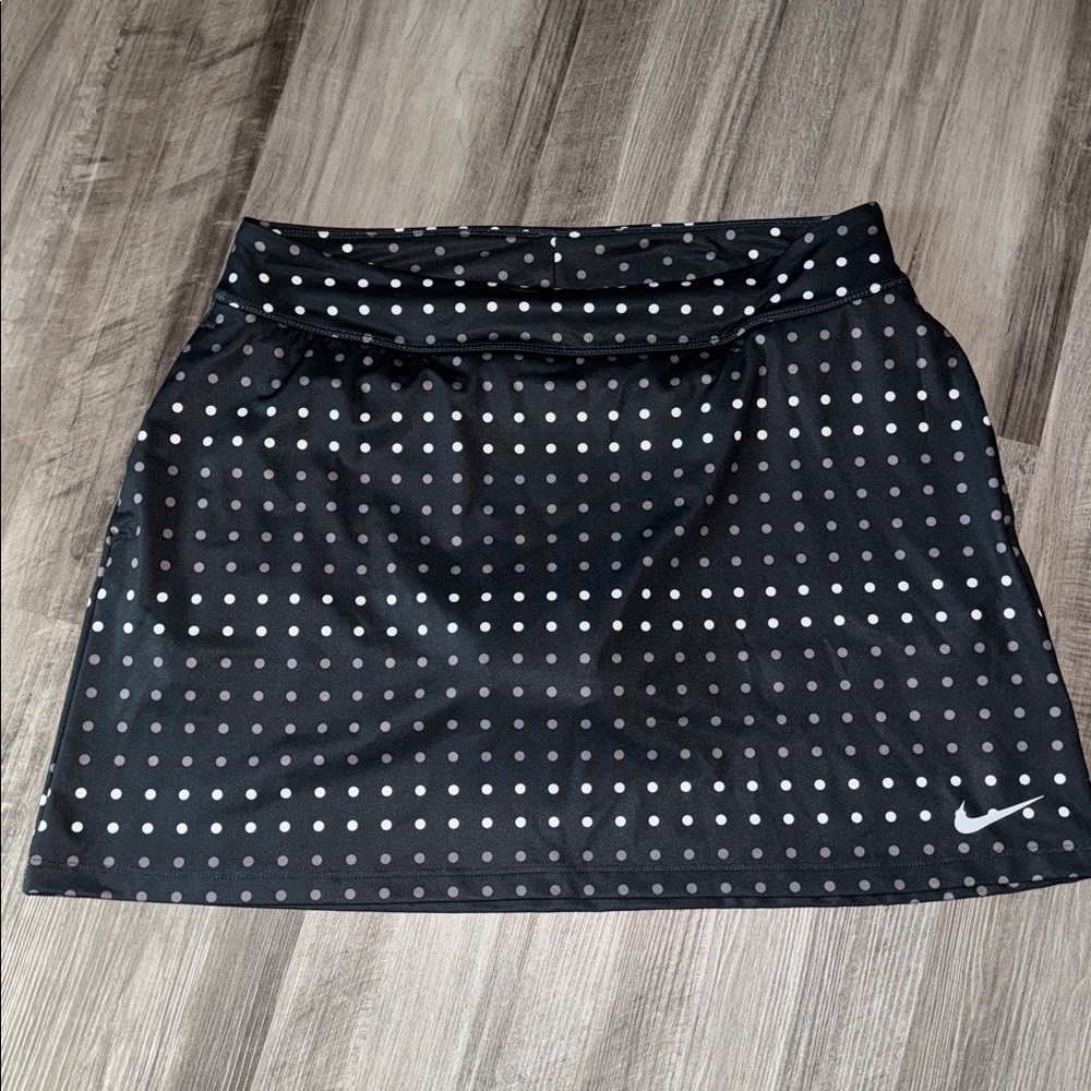 Nike Black Dot-Pattern Athletic Skort - Picture 2 of 10